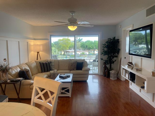 3508 SW Natura Boulevard 303, Deerfield Beach, FL 33441