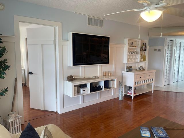 3508 SW Natura Boulevard 303, Deerfield Beach, FL 33441