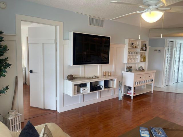 3508 SW Natura Boulevard 303, Deerfield Beach, FL 33441