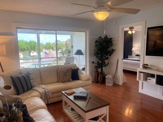 3508 SW Natura Boulevard 303, Deerfield Beach, FL 33441