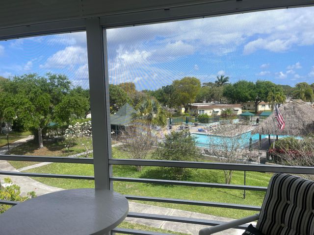 3508 SW Natura Boulevard 303, Deerfield Beach, FL 33441