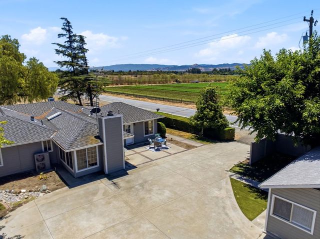 15600 Foothill Avenue, Morgan Hill, CA 95037