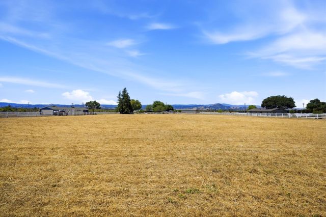 15600 Foothill Avenue, Morgan Hill, CA 95037