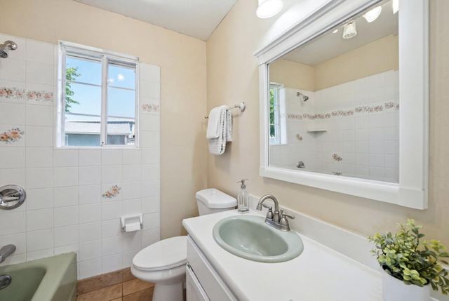 15600 Foothill Avenue, Morgan Hill, CA 95037