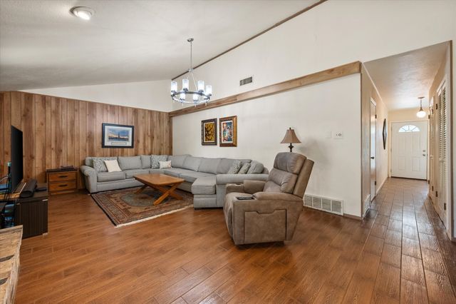 409 Colgate Court, Arlington, TX 76014
