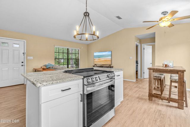 221 Cherrywood Lane, Edgewater, FL 32132