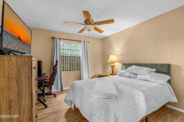 221 Cherrywood Lane, Edgewater, FL 32132