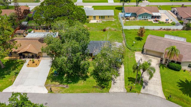221 Cherrywood Lane, Edgewater, FL 32132