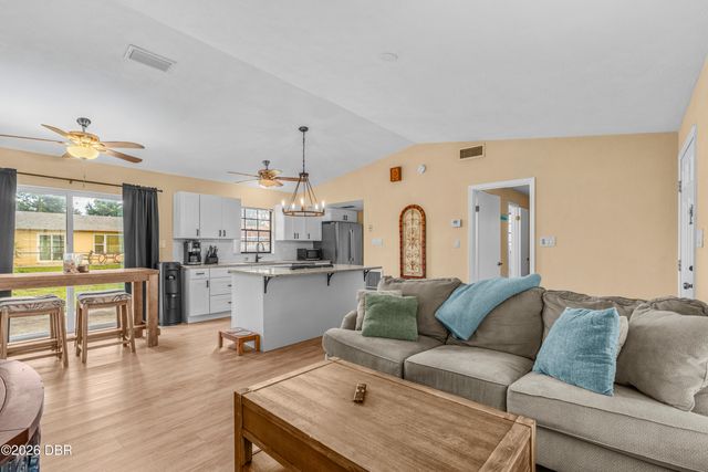 221 Cherrywood Lane, Edgewater, FL 32132