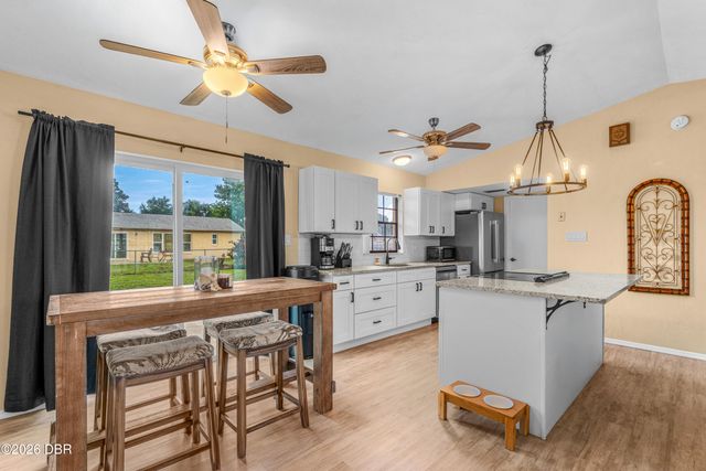 221 Cherrywood Lane, Edgewater, FL 32132