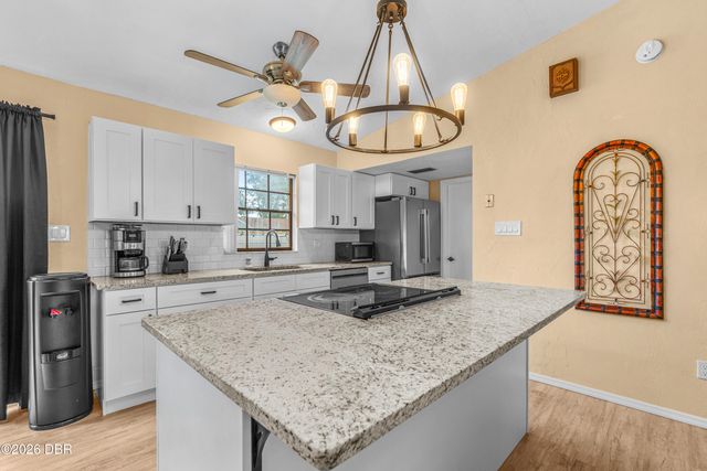 221 Cherrywood Lane, Edgewater, FL 32132