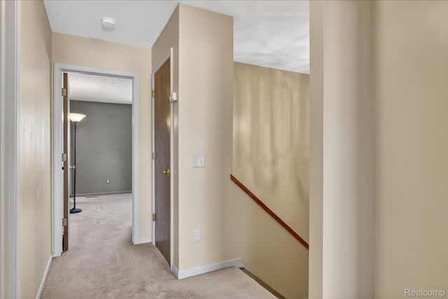 4364 S Meadow Drive, Waterford Charter Township, MI 48329