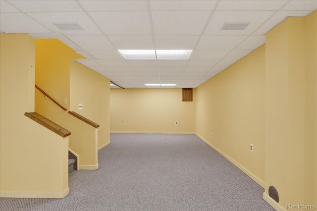 4364 S Meadow Drive, Waterford Charter Township, MI 48329