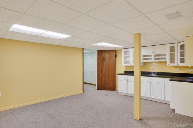 4364 S Meadow Drive, Waterford Charter Township, MI 48329