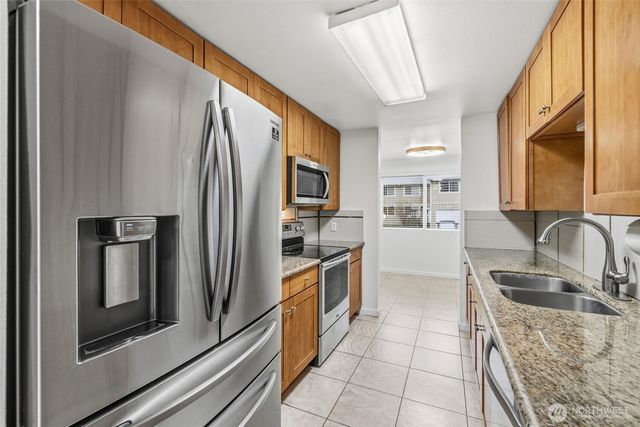 24856 145th Lane SE, Kent, WA 98042