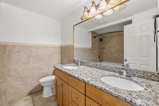 24856 145th Lane SE, Kent, WA 98042