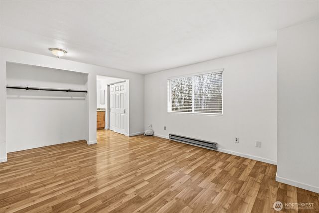 24856 145th Lane SE, Kent, WA 98042
