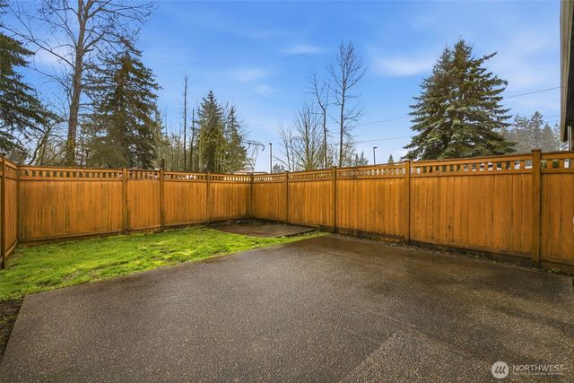 24856 145th Lane SE, Kent, WA 98042