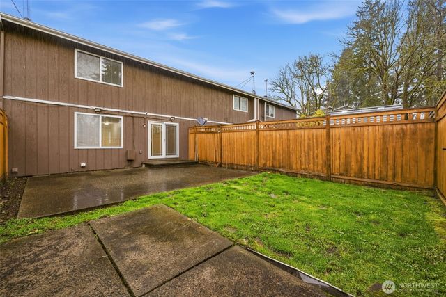 24856 145th Lane SE, Kent, WA 98042