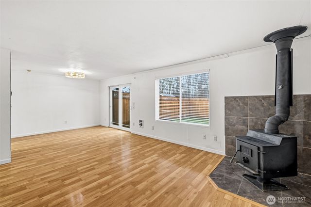 24856 145th Lane SE, Kent, WA 98042