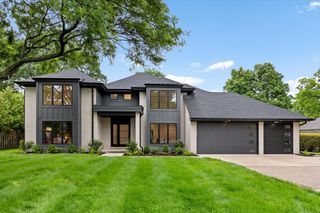 1445 Glenwood Avenue, Glenview, IL 60025