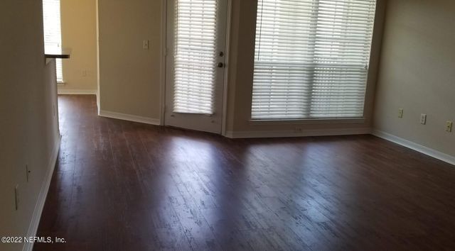 7800 POINT MEADOWS Drive 1028, Jacksonville, FL 32256