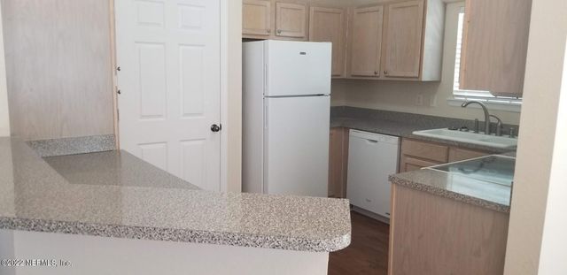 7800 POINT MEADOWS Drive 1028, Jacksonville, FL 32256