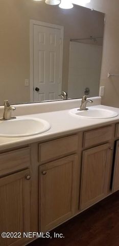 7800 POINT MEADOWS Drive 1028, Jacksonville, FL 32256