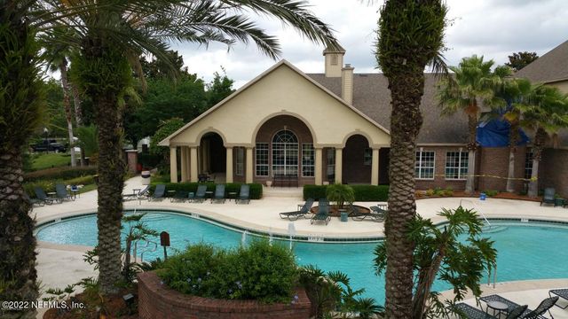 7800 POINT MEADOWS Drive 1028, Jacksonville, FL 32256