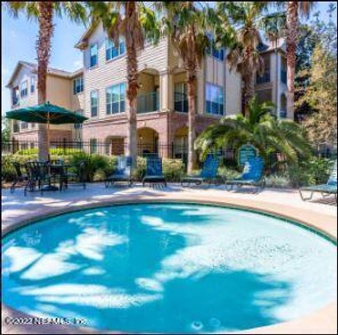 7800 POINT MEADOWS Drive 1028, Jacksonville, FL 32256