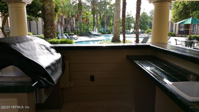 7800 POINT MEADOWS Drive 1028, Jacksonville, FL 32256