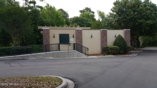 7800 POINT MEADOWS Drive 1028, Jacksonville, FL 32256