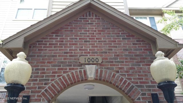 7800 POINT MEADOWS Drive 1028, Jacksonville, FL 32256