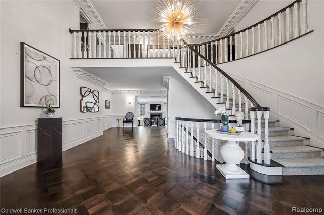 477 Dunston Road, Bloomfield Hills, MI 48304