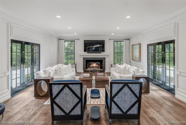 477 Dunston Road, Bloomfield Hills, MI 48304