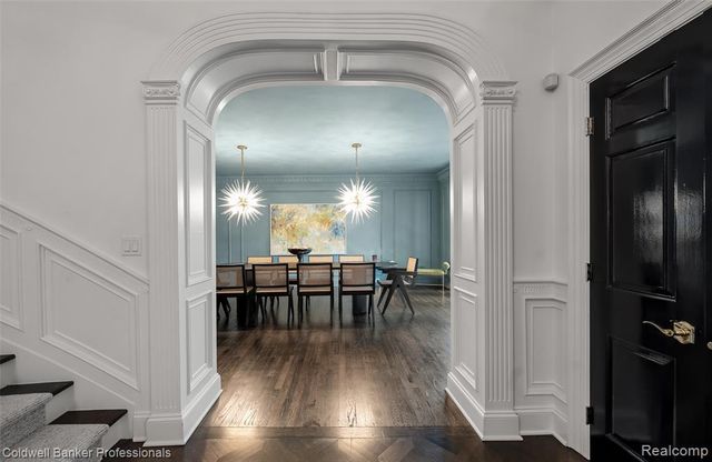 477 Dunston Road, Bloomfield Hills, MI 48304