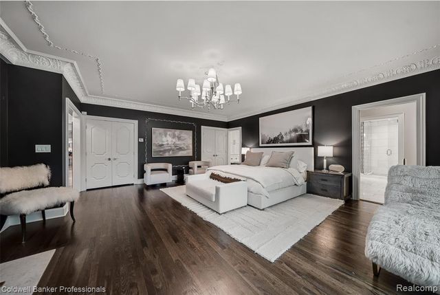 477 Dunston Road, Bloomfield Hills, MI 48304