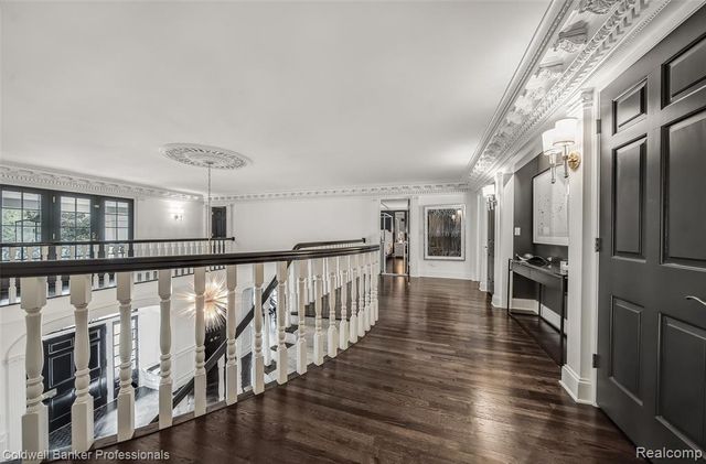 477 Dunston Road, Bloomfield Hills, MI 48304