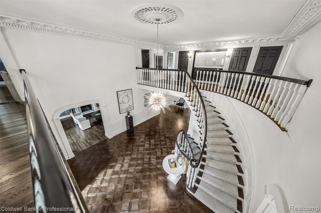477 Dunston Road, Bloomfield Hills, MI 48304