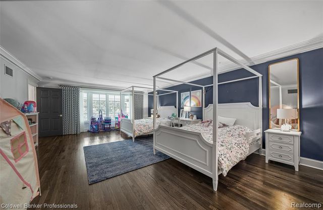 477 Dunston Road, Bloomfield Hills, MI 48304