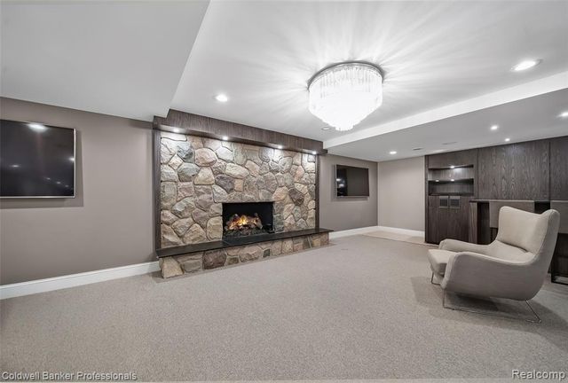 477 Dunston Road, Bloomfield Hills, MI 48304