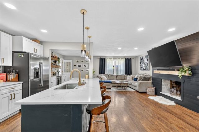 8117 Summit Street, Kansas City, MO 64114