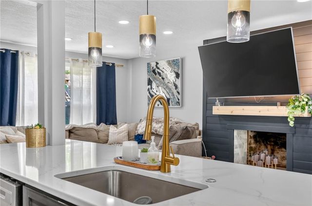 8117 Summit Street, Kansas City, MO 64114