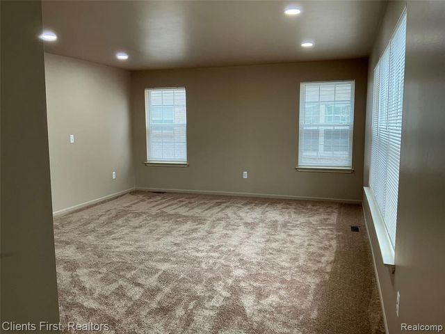 48161 Nottinghill Lane, Canton, MI 48188