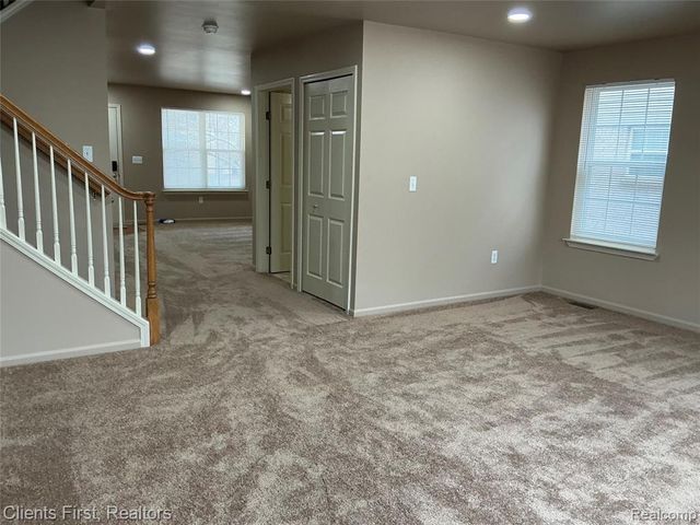 48161 Nottinghill Lane, Canton, MI 48188