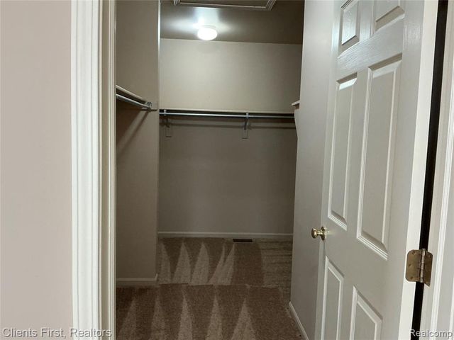 48161 Nottinghill Lane, Canton, MI 48188