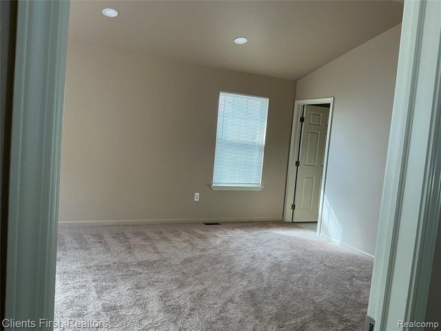 48161 Nottinghill Lane, Canton, MI 48188