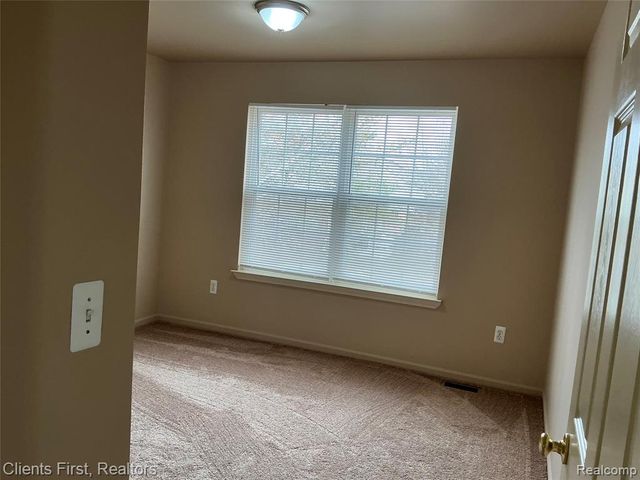 48161 Nottinghill Lane, Canton, MI 48188