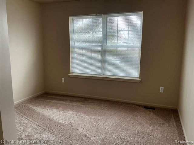 48161 Nottinghill Lane, Canton, MI 48188