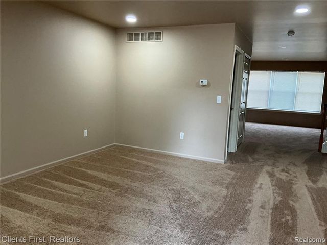 48161 Nottinghill Lane, Canton, MI 48188